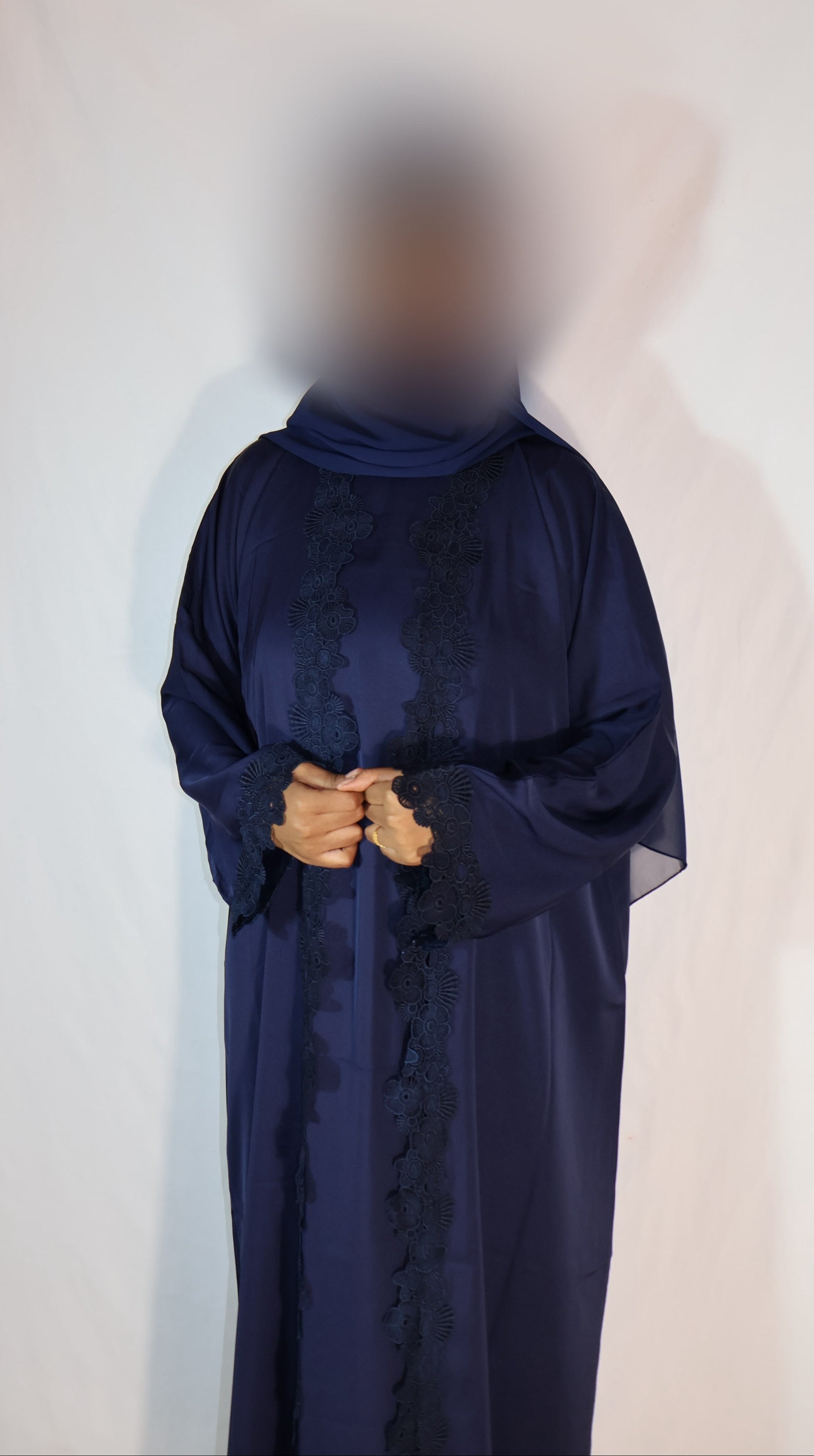 Anzal Abaya