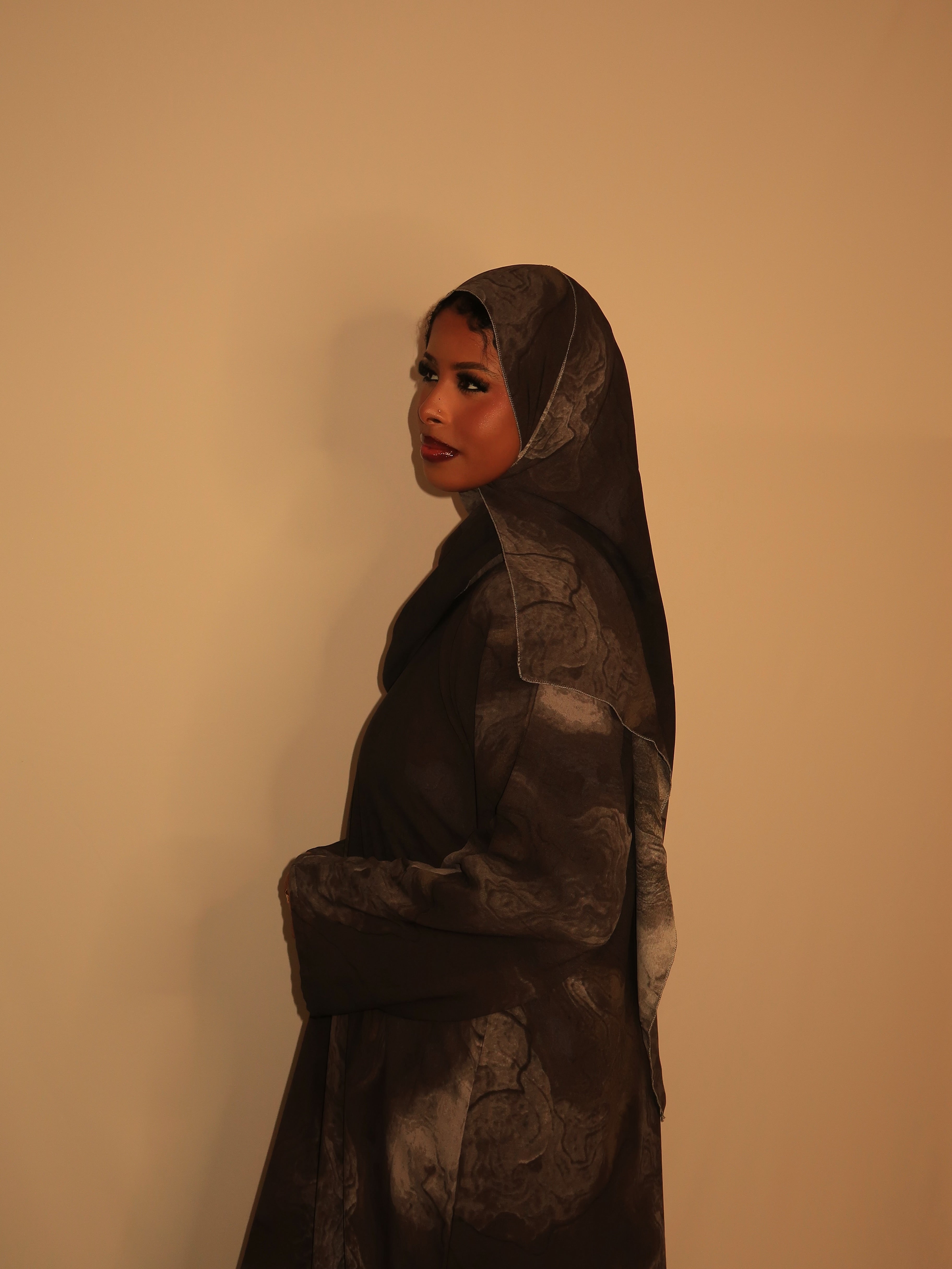 Sand Dune Abaya- Grey